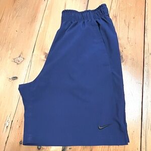 NIKE Men’s Dri-FIT Shorts - Medium